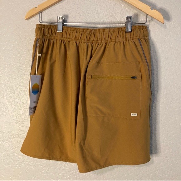 NWT ⛰ Vuori | Trail Short - Dark Golden - Picture 10 of 14